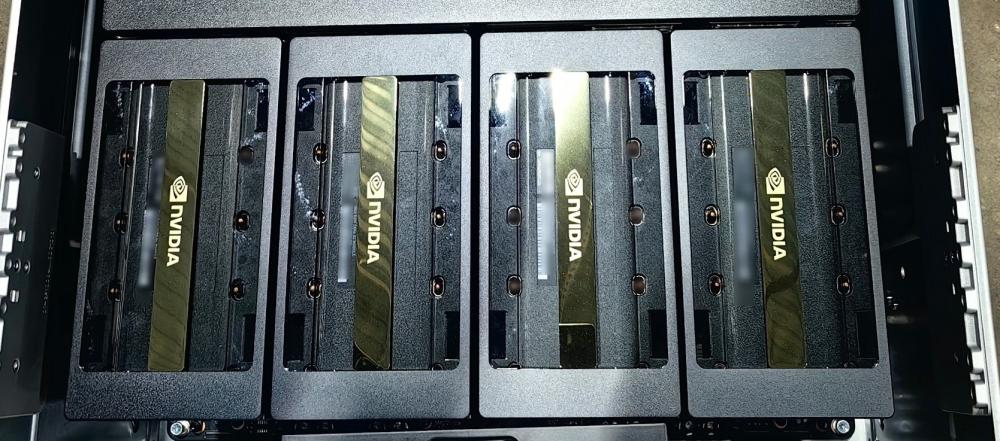 Мощный сервер для ИИ задач уже у нашего заказчика!